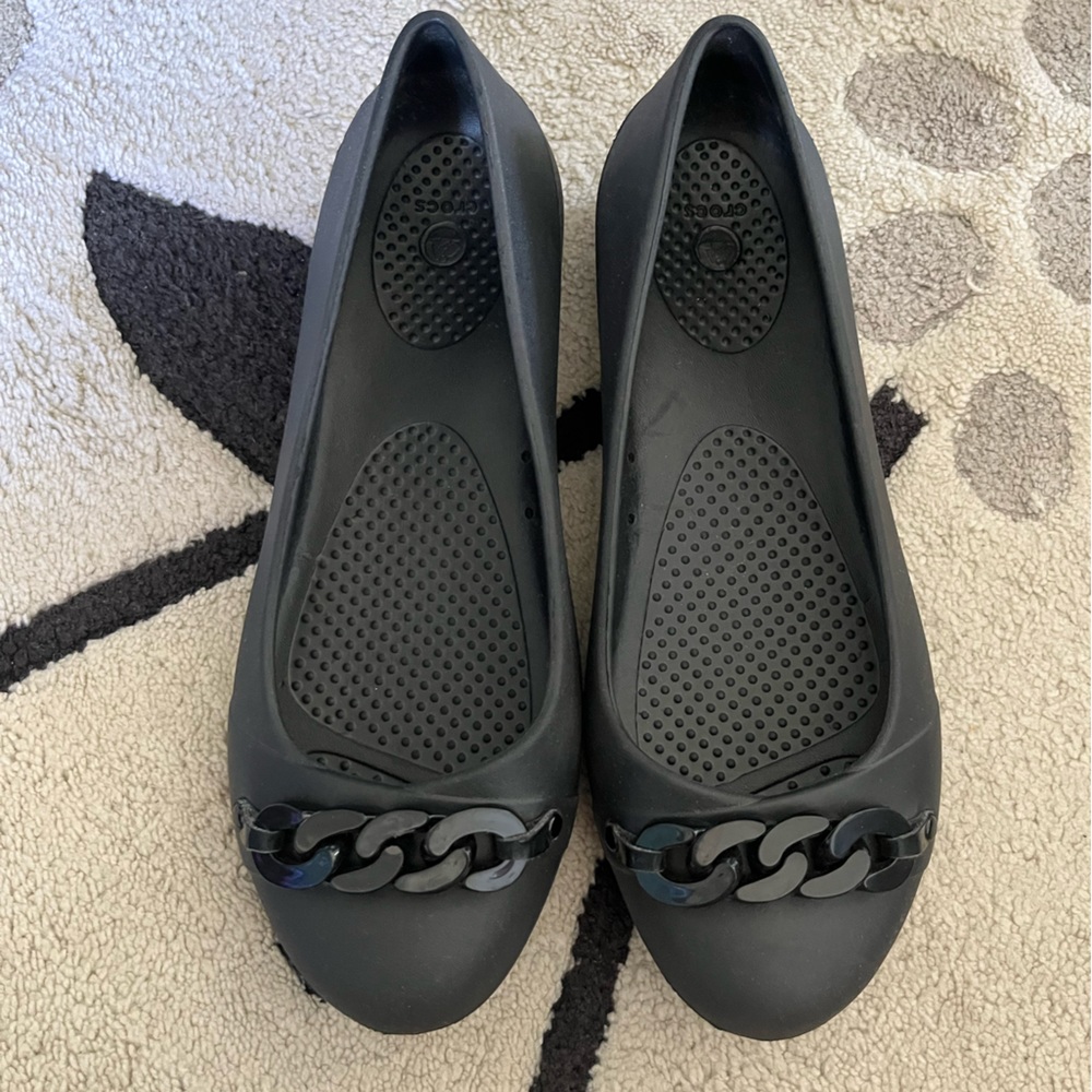 Crocs Shoe with Chain Links